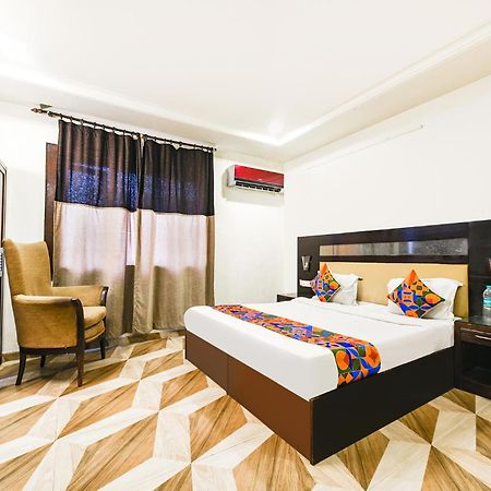 Fabhotel Grand Boutique Нью-Дели Экстерьер фото