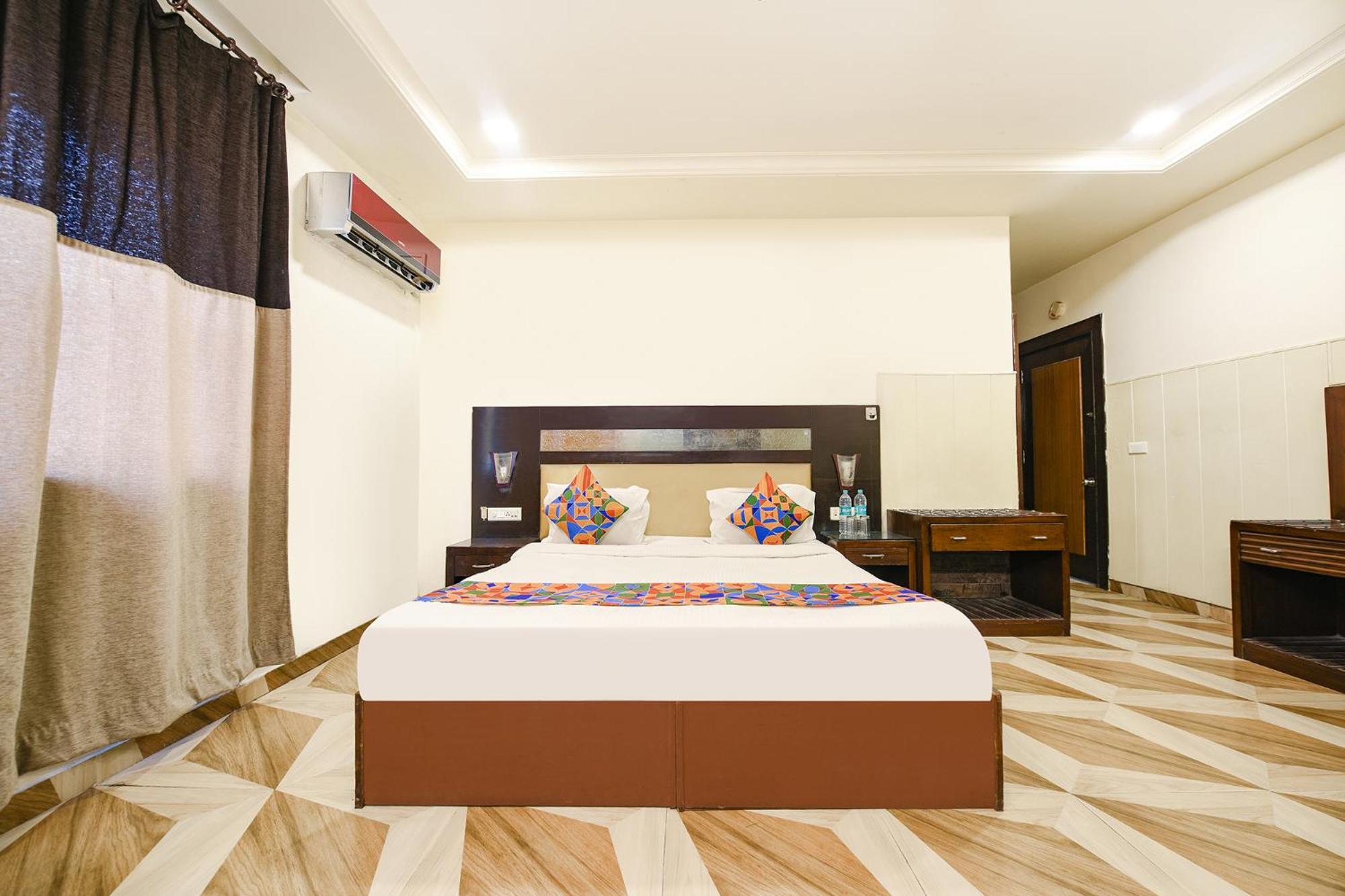 Fabhotel Grand Boutique Нью-Дели Экстерьер фото